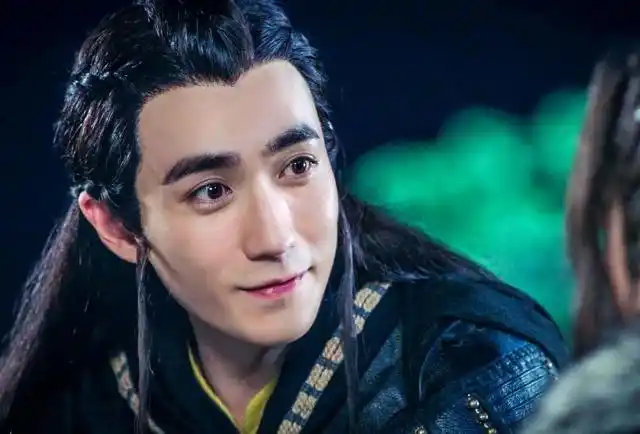 吱吱笔下的古言文强推九重紫金陵春人气口碑兼具