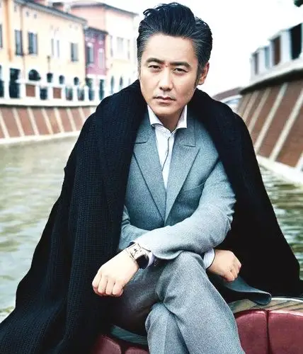 近日,网友长春国贸看到,与吴秀波曾相恋12年的前女友高维那发文:"做人