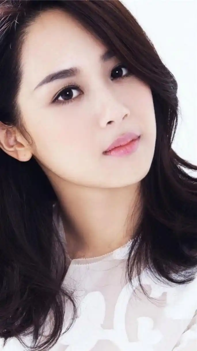 因此,缺憾才是最普遍的存在.#明星# #杨紫# #人生感悟