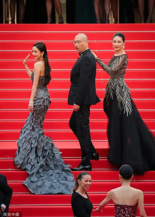 电影节#开幕式红毯的中国明星们78    第77届戛纳电影节开幕式红毯
