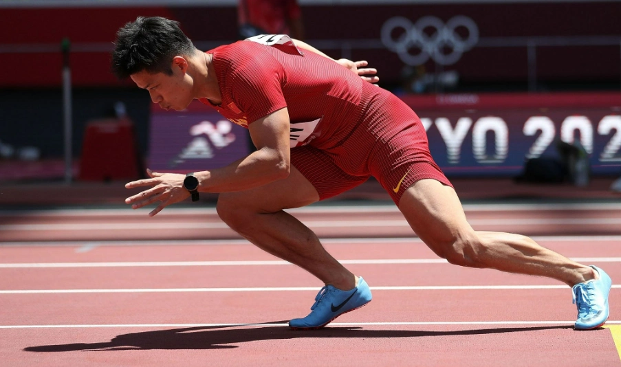 官宣!苏炳添开启冬训日常,粗壮肌肉腿抢镜,期待挑战9秒83内