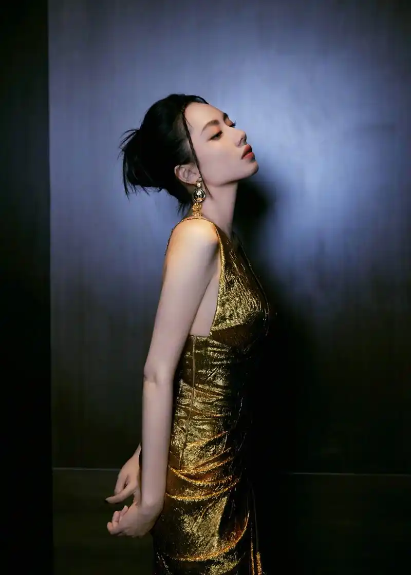 优雅靓丽,魅力无限,大美刘惜君,为你倾心