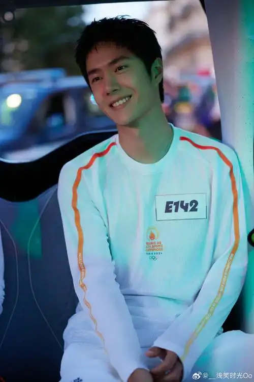 根正苗红的王一博,我们需要这样的年轻偶像传扬红色信仰,让世界强盛