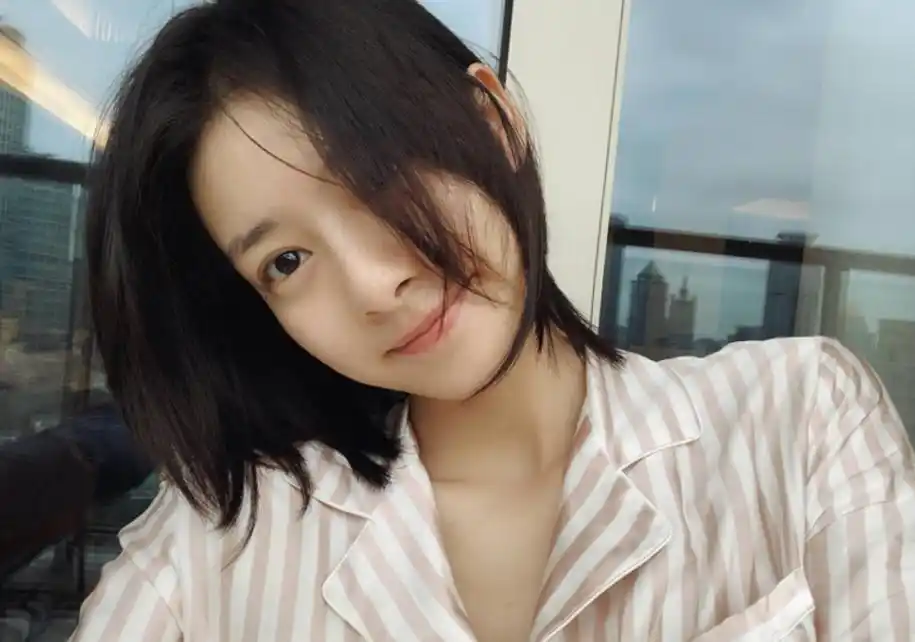 王雨馨再次深夜发文,控诉黄景瑜花自己一千多万,找狗仔恶意炒作