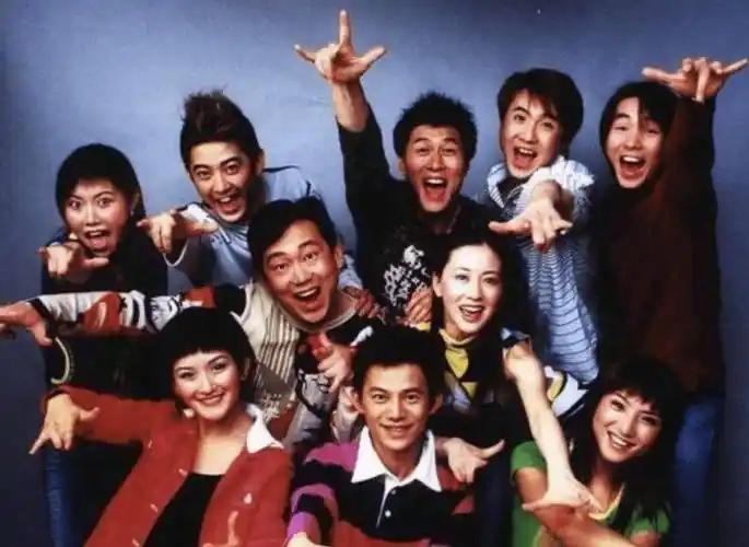 2003年沈腾刚从军艺毕业后就遇到了非常喜欢的剧本,由于刚刚做完痔疮