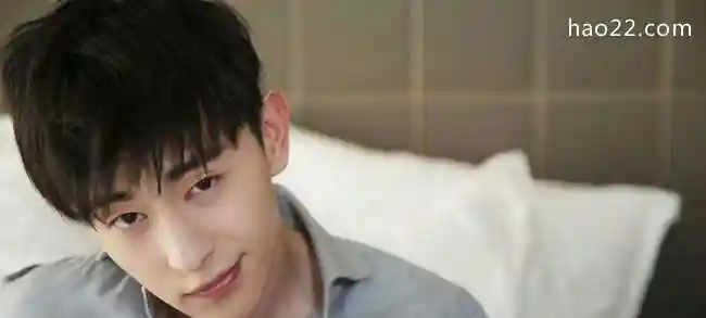 艾伦,最近最受欢迎的男明星之一,发送了13个关于颤抖的视频.