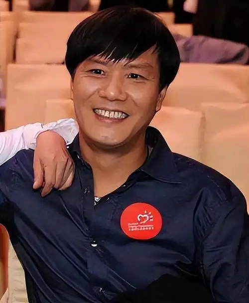 回顾刘晓庆前夫阿峰前半生我不是一个好丈夫余生我想做个好爸爸