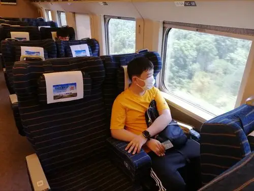 在家门口坐上动车