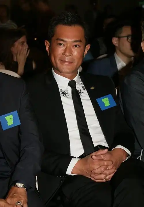 港媒曝古天乐摆阵催财运 喜好黑色竟是因为能带旺自己