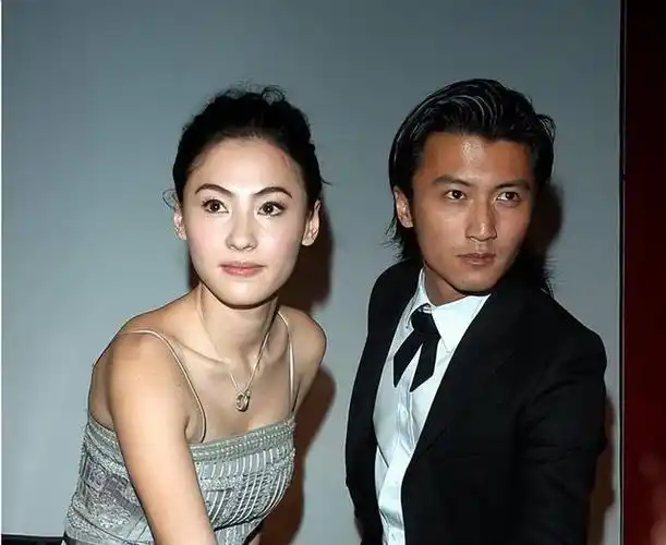 王菲|张柏芝|李亚鹏|娱乐圈|陈冠希|锋菲恋|摇滚乐|古典乐|华语音乐