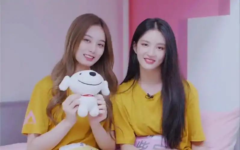 徐艺洋x刘些宁艺些这个夏天的一切都在这里能许愿好想多一天我们的