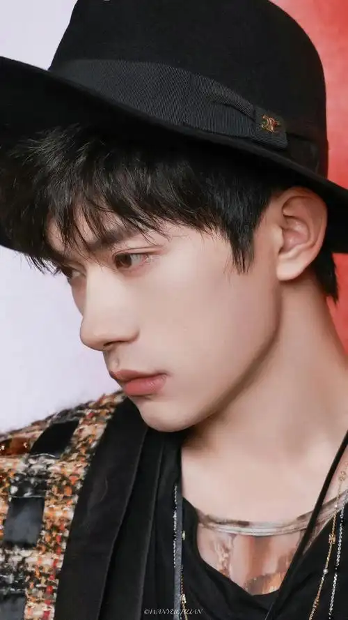 易烊千玺我再救你最后一次.我担今天不再是条纹衫  闭眼  开 - 抖音