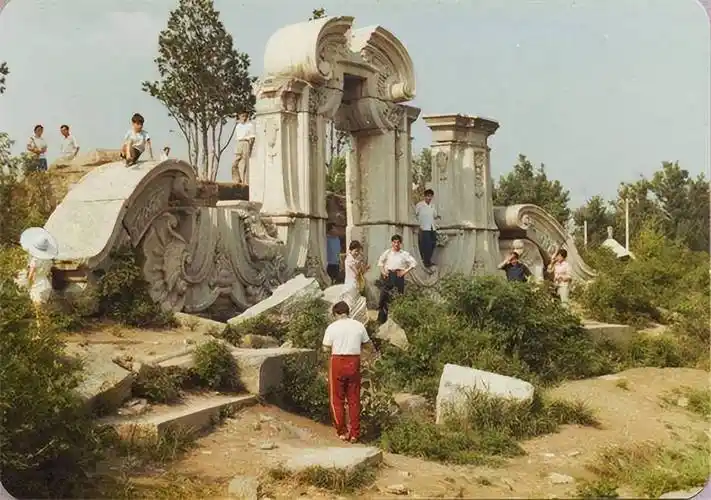 2016年英国拍卖圆明园被毁前照片犹如仙境起拍价高达176万