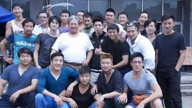 这个"终身成就奖",洪金宝早就该拿了|马|成龙|编剧|七小福|李小龙|林