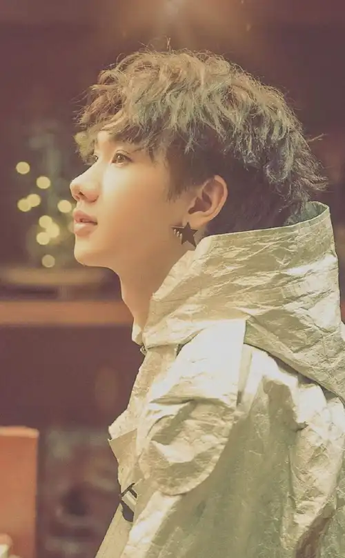 哑巴帅哥汪苏泷,内娱ost输出王者,新专辑却无一首是自己唱的!