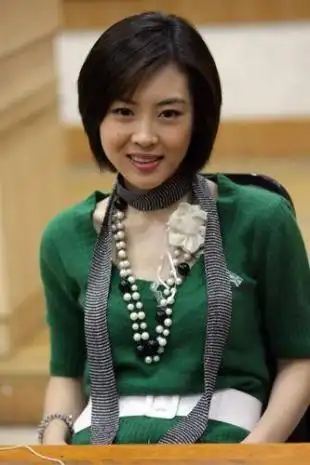 李宇春周笔畅张含韵何洁尚雯婕 揭历届超女选手现状(组图)