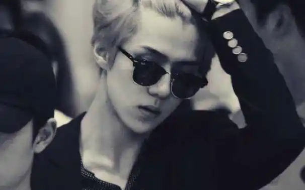 吴世勋4k高清one and only玻璃鱼缸直拍蓝丝绸版