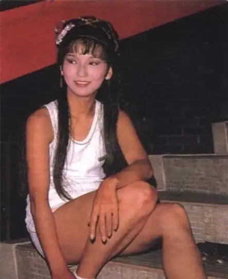 赵雅芝年轻时老照片很罕见,好多都是第一次见,不但美还接地气