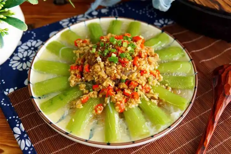 秋败丝瓜胜良药,秋分前后丝瓜正该吃,推荐5种做法,养人润秋燥_清水