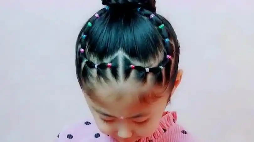 儿童编发:不用编也能扎出小爱心发型,新手妈妈的福利不要错过