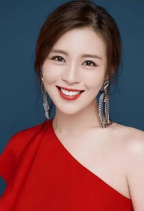 曾之乔的蜕变之路,19岁买完房患抑郁症,32岁嫁给辰亦儒终得幸福