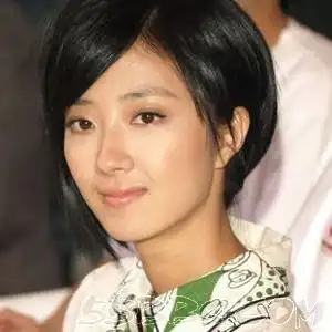 最美部分:鼻子 程度:7 桂纶镁的鼻子也属于高挺的那一款,并且直得