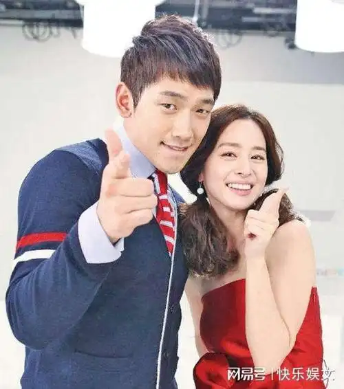 小2岁老公rain年轻力壮,全家氛围幸福|韩国|模特|金泰熙|地下情人