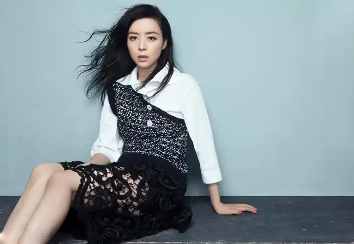 张静初个人资料(42岁的张静初落到无戏可拍,是时运不济,还是做错了