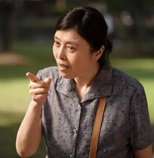 回顾演员丁嘉丽两段婚姻伤人伤己对不起一双儿女今潜心向佛