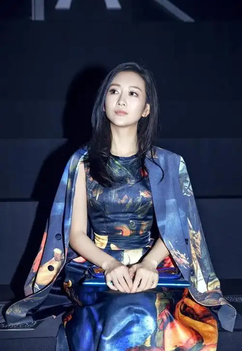 不是不报时候未到王鸥终于为七年前的夜光剧本买单了