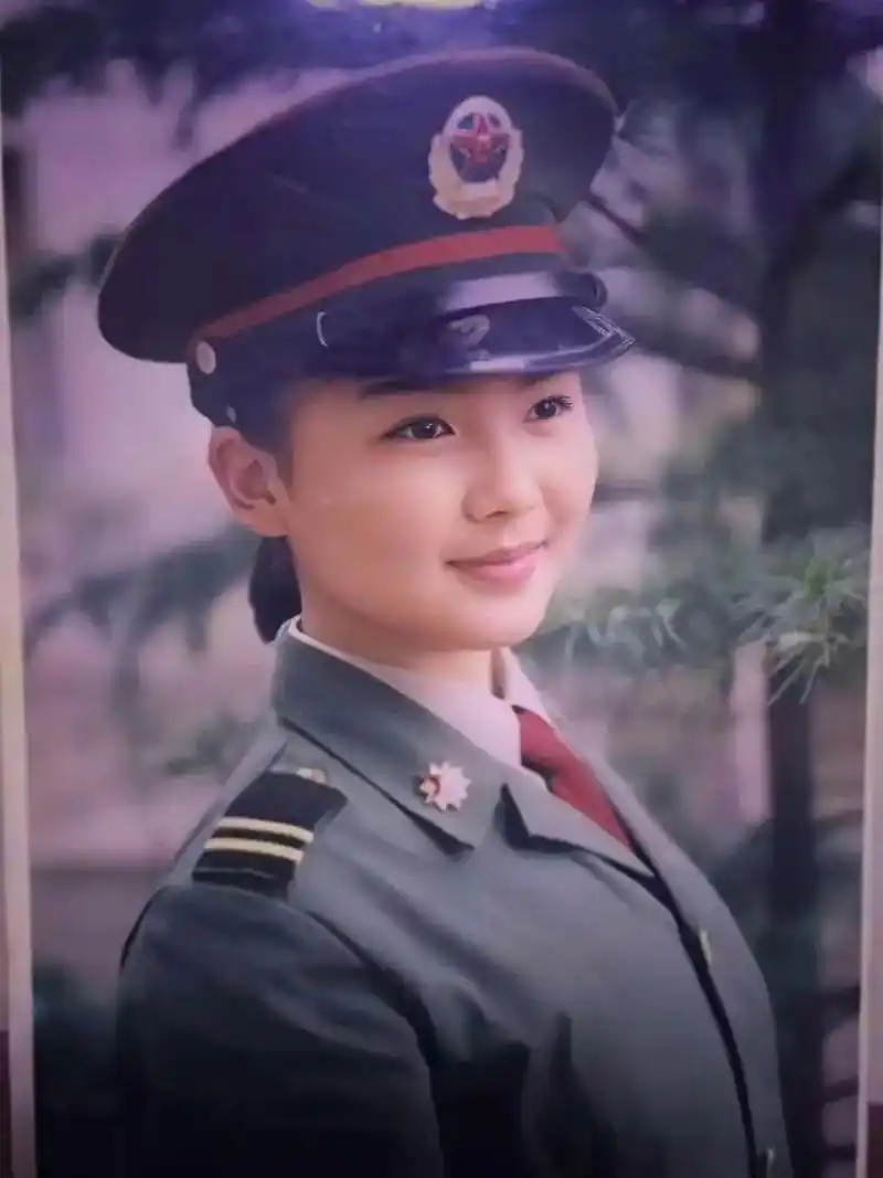 刘涛的军装照