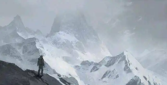 吴邪小时候被父亲带去长白山,是刻意为之,至今都是吴邪的痛_天宫_年之