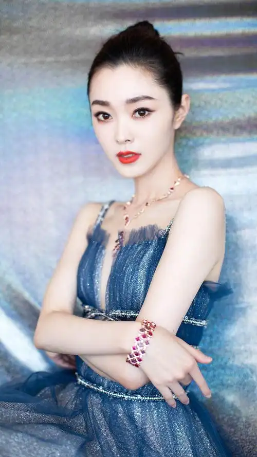 宋轶薄纱公主裙高清手机壁纸