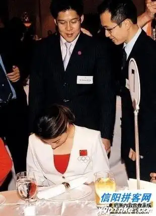 之后展开疯狂追求,或许是郭晶晶给霍启刚的感觉与其他女星不一样,豪门