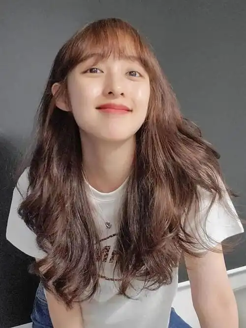 染完头发长出来也好看的发色(千万别乱染头发)(53)