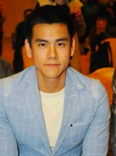 如今彭于晏已是华人圈年轻一代艺人的楷模,虽然取得了很多成绩 ,但他