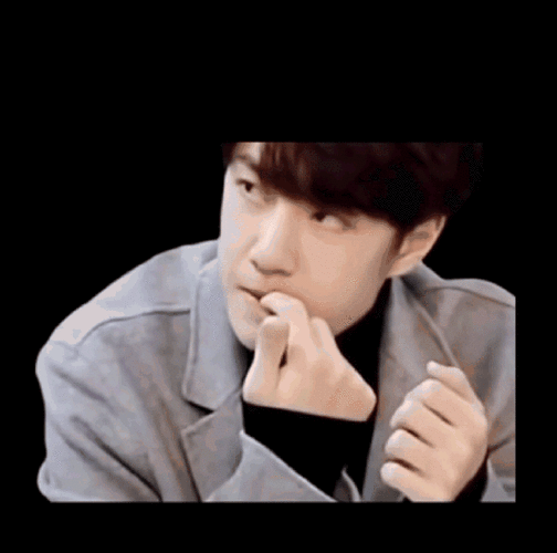 一博听到小孩哥说"你看我吃的是圆的 你的是那样的"时候的表情了奶膘