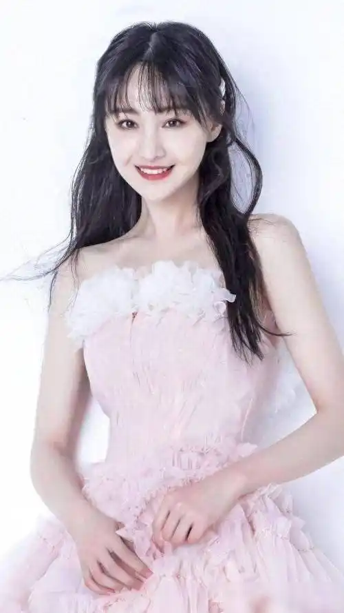 郑爽疑因不合理转让财产被诉 此前法院已认定郑爽暂无财产可执行