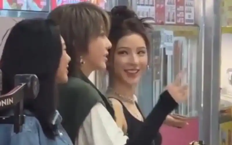 【刘忻张予曦王霏霏】合体录新综艺路透【美食告白记】