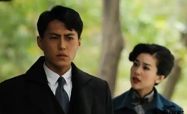 靳东,周扬抗日谍战剧《特殊争夺》一场关于人才信念和爱情争夺战