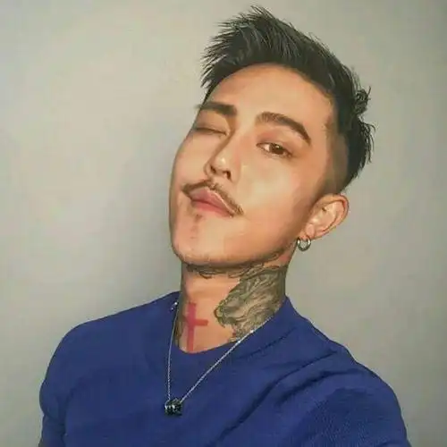 头像男生霸气冷酷图片/痞帅男生头像图片