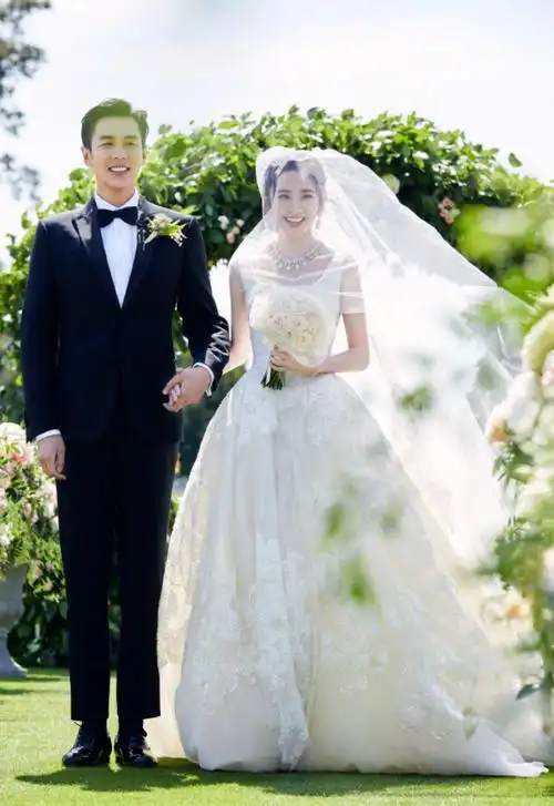 明星婚纱照大赏,看完我都想结婚了,真的超美!