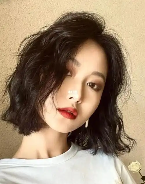 短发烫发|慵懒风短发圆脸发型短发发型南昌短发|短发烫发|美发|圆脸