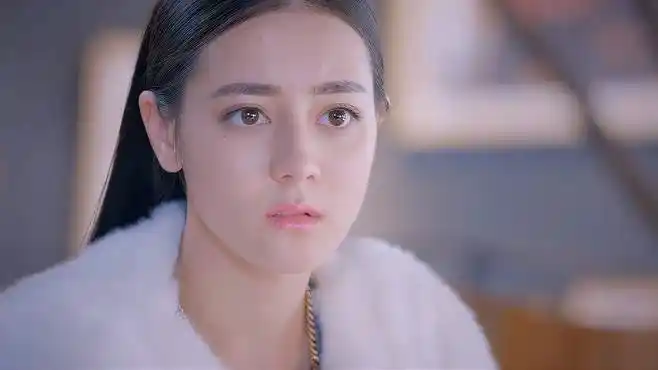 克拉恋人:高雯的照片再次泄露,高雯气急败坏去骂人,谁知尴尬了-影视综