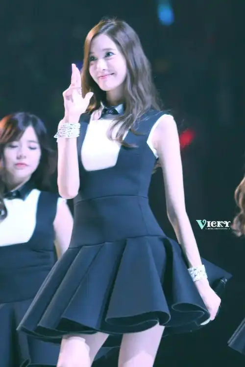 p>林允儿(yoona),1990年5月30日出生于韩国首尔永登浦区,韩国女歌手