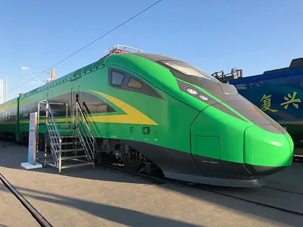 探营复兴号新型动车组:色彩谱系更丰富,超长列车拟下月投用