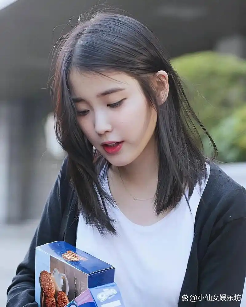 分享iu的100组神图no.43