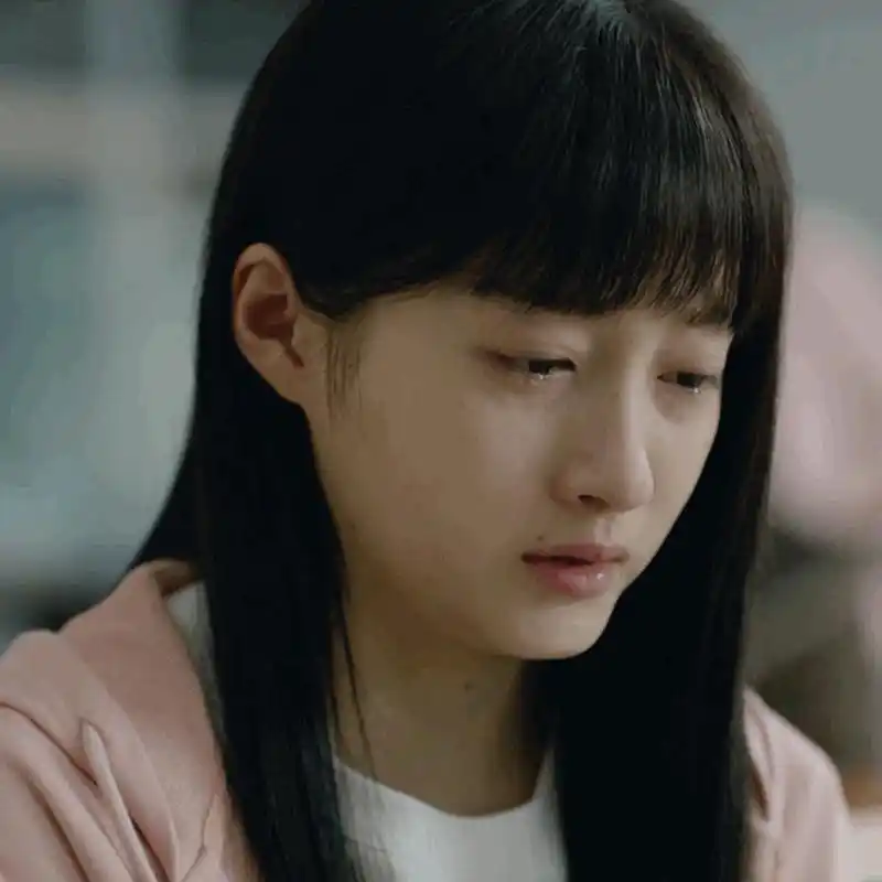 《曾少年》谢乔失恋,大家觉得关晓彤哭戏怎么样?