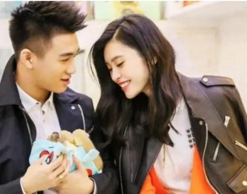 窦骁前女友奚梦瑶回应称同事关系将变为亲戚关系