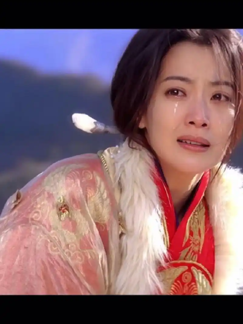 电影《神话》里的玉漱在我小时候看来惊为天人  小时候,我们村里总会